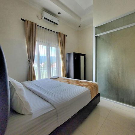 Mahakam Guest House بادانج الغرفة الصورة